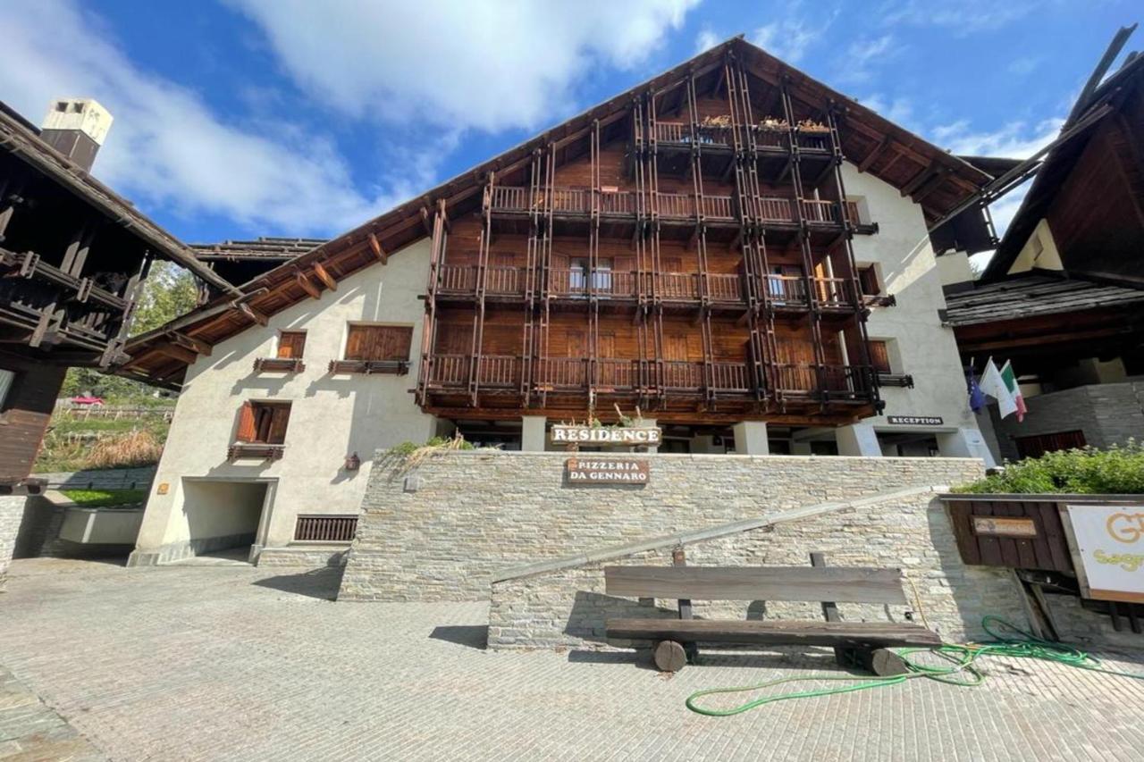 Grange Hike & Ski Sestriere Apartments Exteriör bild