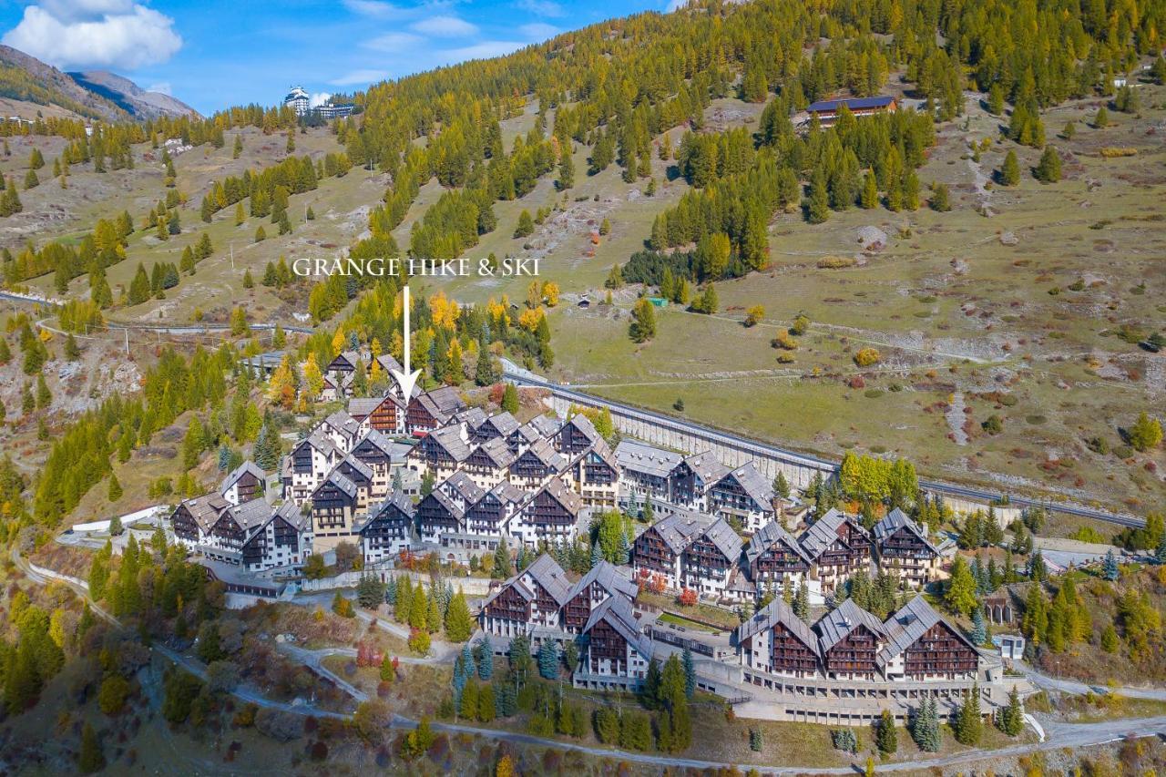 Grange Hike & Ski Sestriere Apartments Exteriör bild