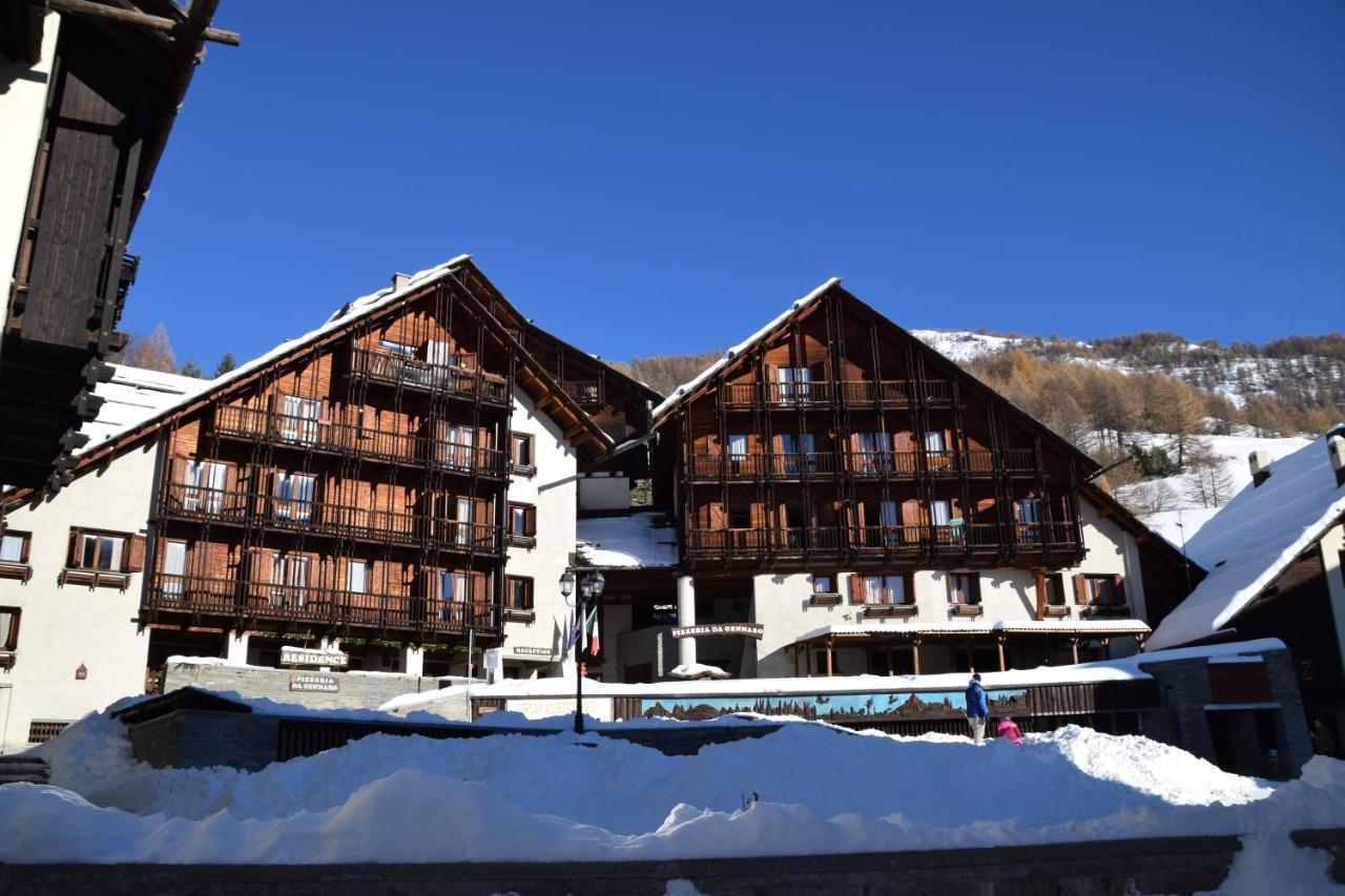 Grange Hike & Ski Sestriere Apartments Exteriör bild